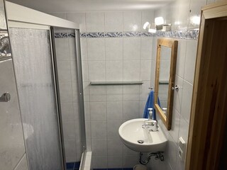 Badezimmer 1