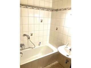 Bad  2: Badewanne
