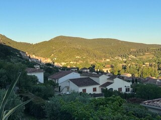 Casa de vacaciones Saint-Nazaire-de-Ladarez Grabación al aire libre 4