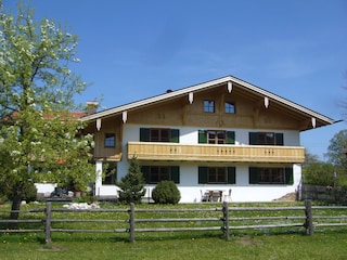 unser Haus im Frühjahr