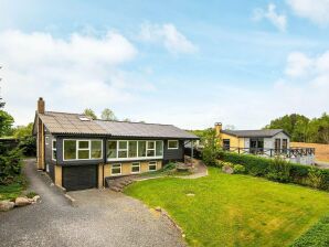 Holiday house 7 Personen Ferienhaus in Børkop - Høll - image1