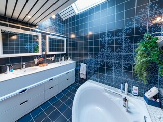 Holiday house Spa Features 35