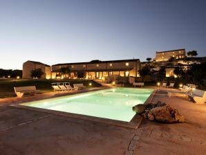 Majestuosa casa de vacaciones en Modica con piscina común - ispica - image1