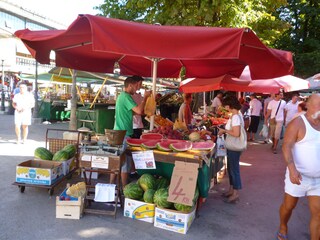 Pula - market