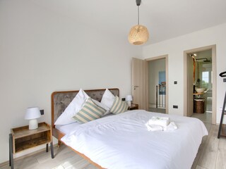 Villa Barat Caratteristiche 16