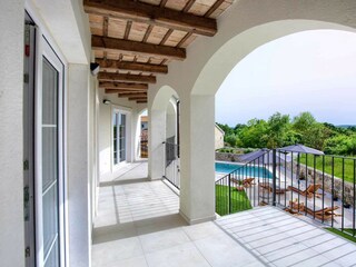 Villa Barat Caratteristiche 19