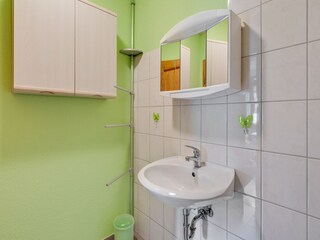 Apartment Warin Features 16