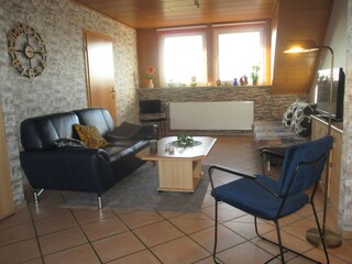 gem. neue Sitzecke mit TV