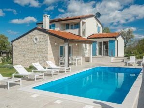 Villa Paulina - Kaštel - image1