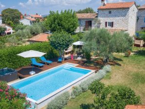 Charmante Villa MARLIES mit Pool und Jacuzzi bei Porec - Nova Vas - image1