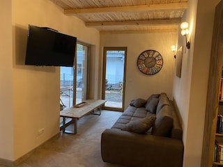 Wohnzimmer Couchecke mit Fernseher