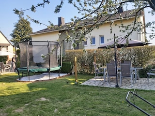 Trampolin Terrasse Idylle