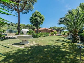 Villa Micol – Garden View