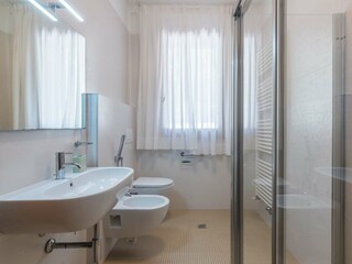 Villa Micol - Bathroom with shower