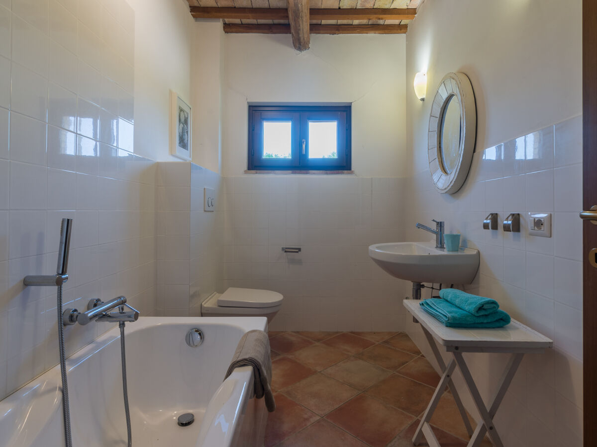 Casa Felice - Badezimmer mit Badewanne