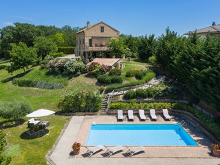 Villa Montegiorgio Buitenaudio-opname 17