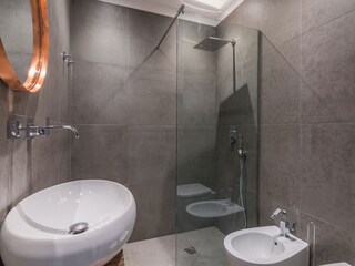 Trulli dei Gelsomini - Badezimmer mit Dusche