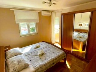 Schlafzimmer 2, OG Wohnung