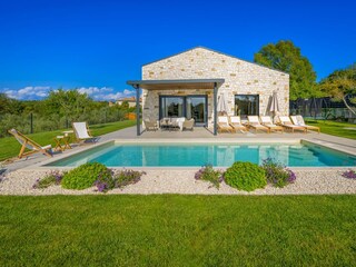 Vakantiehuis Sveti Lovrec Buitenaudio-opname 11