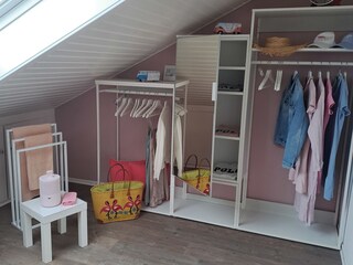 Schlafzimmer ROSA / Schrankwand