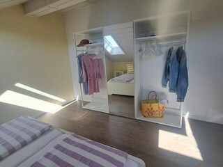 Sleeping room YELLOW