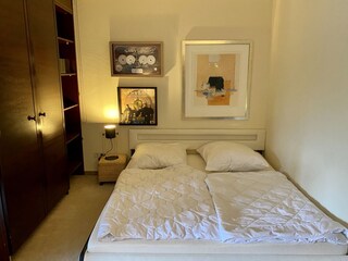 Schlafniesche mit Doppelbett