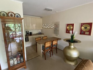 Küche mit Sitzgruppe