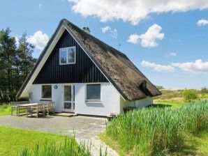 6 Personen Ferienhaus in Højby - Højby - image1