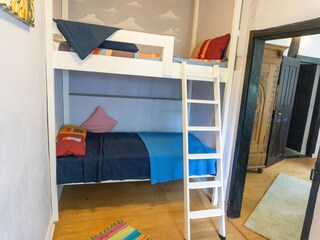 Apartment Roes Features 12