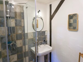Apartment Roes Features 16