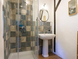 Apartment Roes Features 22