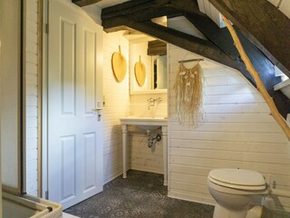 Apartment Roes Features 22