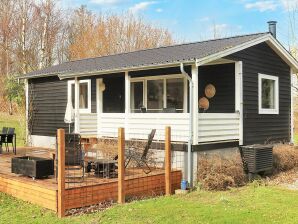 4 Personen Ferienhaus in Tranekær - Spodsbjerg - image1