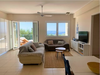 Villa Carla - Wohnzimmer mit Meerblick