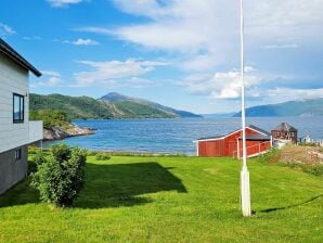 6 Personen Ferienhaus in Sandhornøy - Inndyr - image1