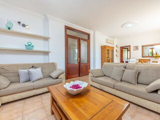 Vakantiehuis Maria De La Salut Kenmerken 34