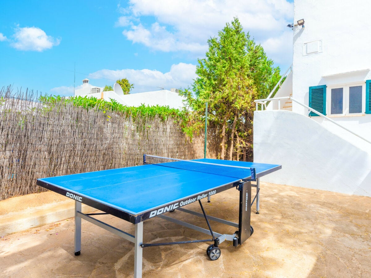 PING-PONG Y ESCALERA