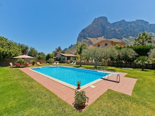Villa Cinisi Buitenaudio-opname 1