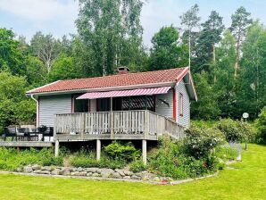 Holiday house 4 Personen Ferienhaus in STILLINGSÖN - Grohed - image1