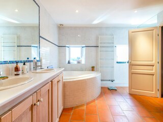 Casale Tauriac Caratteristiche 34