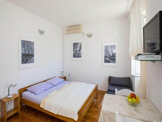 Apartment Molunat  10