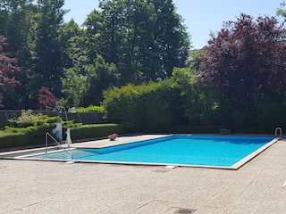 beheizter Pool (Sommersaison)