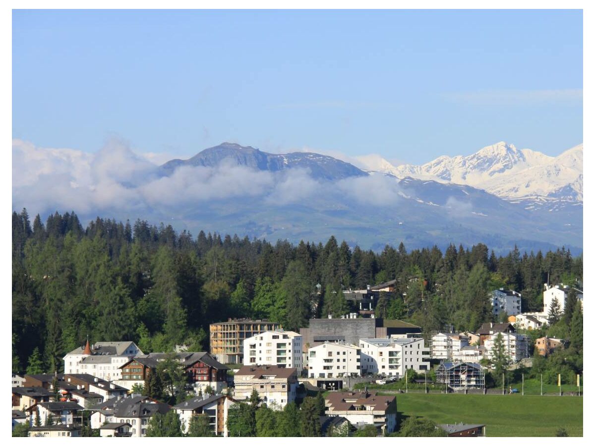 Ferienwohnung Flims Außenaufnahme 9