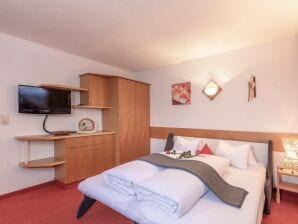 45 m² Gemeinschaftszimmer ∙ 2 Schlafzimmer ∙ 4 Gäste