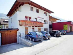 Holiday house Schönes Ferienhaus mit Skiraum - Uderns - image1