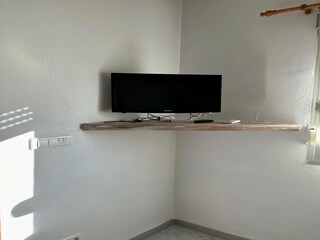 Apartment Oliva Features 26