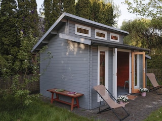 Das Gartenhaus ist sehr gemütlich