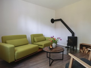 Wohnzimmer mit Ofen