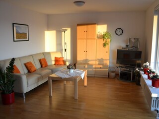 Wohnzimmer (Blick auf den See)