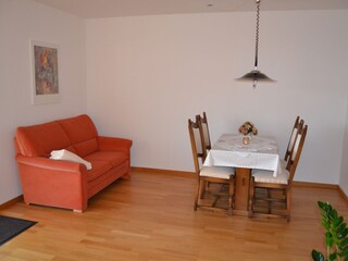 Essplatz und Schlafcouch